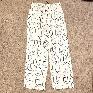 These are straight leg jeans from shekou.